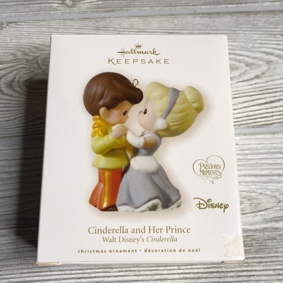 Hallmark Cinderella and Her Prince Keepsake - Picture 1 of 7
